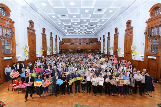 去香港留學(xué)要多少GPA，香港的大學(xué)對GPA要求是多少？