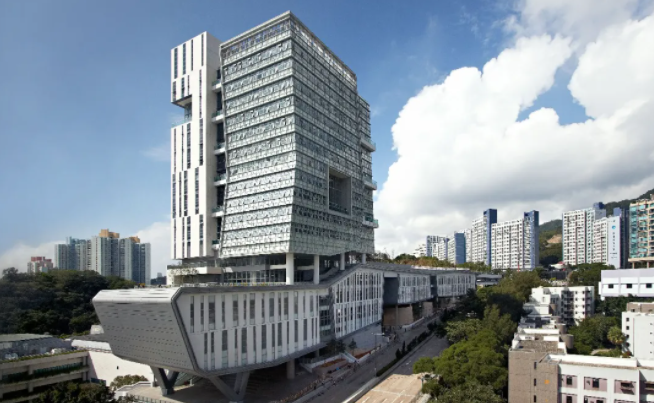 香港城市大學(xué)相當(dāng)于內(nèi)地的什么大學(xué)等級呢？