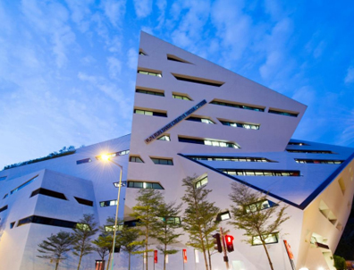 香港浸會大學 | 全球首個中英雙語創(chuàng)意寫作碩士課程！4月截止申請